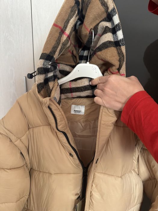 Geaca Burberry de iarna