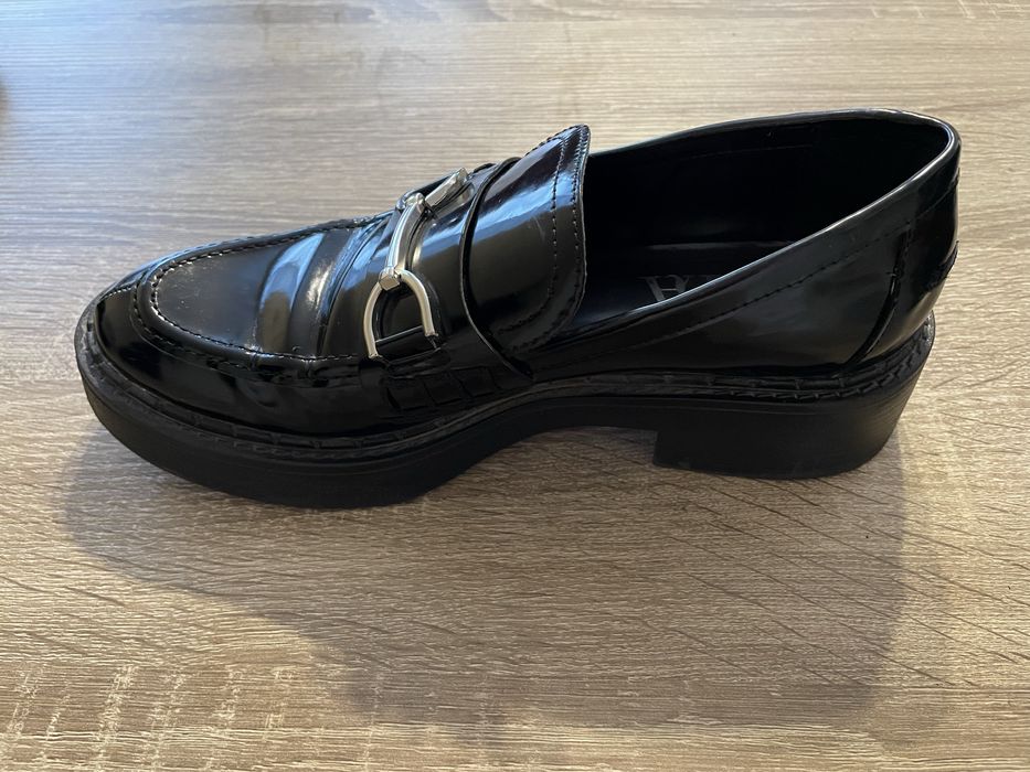 Черни обувки от ZARA