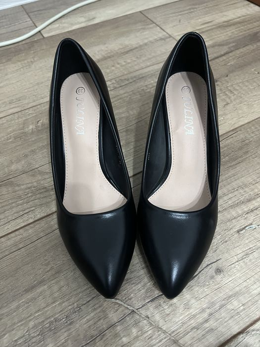 Туфли черные новые