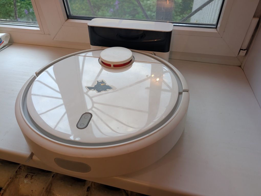 XIAOMI MIJIA (робот пылесос)