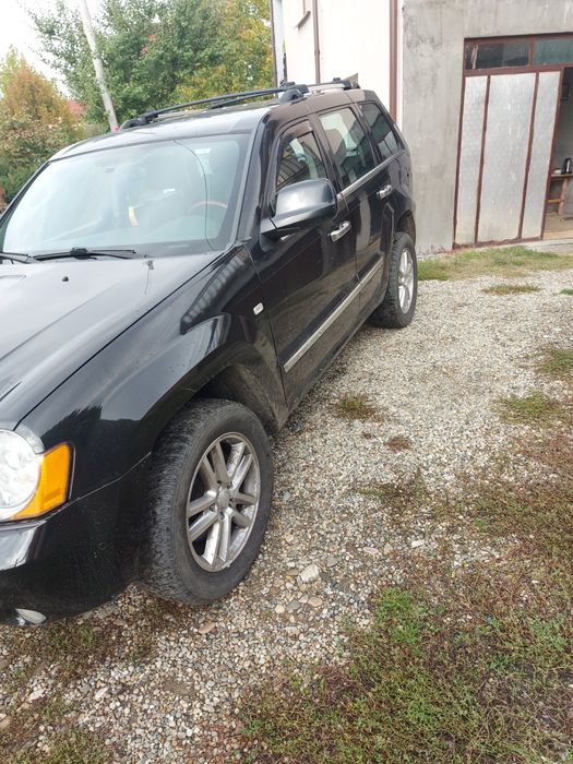 Vând jeep grand cherokee wk
