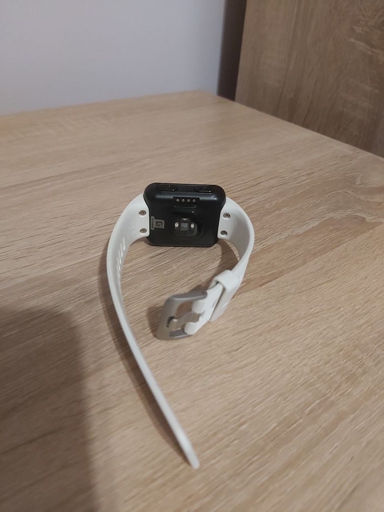 Часовник Garmin Forerunner 35
