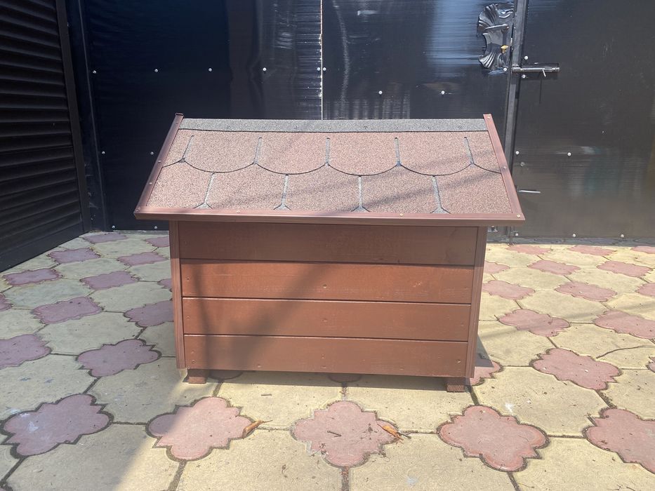 Cusca izolata pentru caini de talie mica