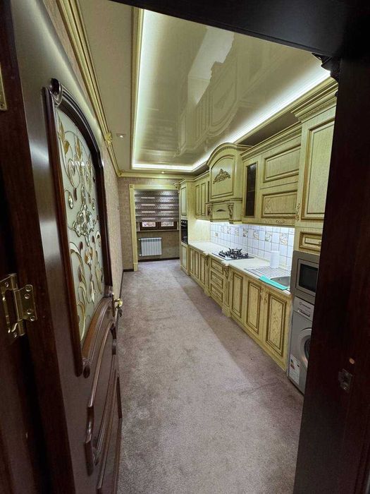 Центр Ш.Руставели B&B кафе 3х ком хороший ремонт