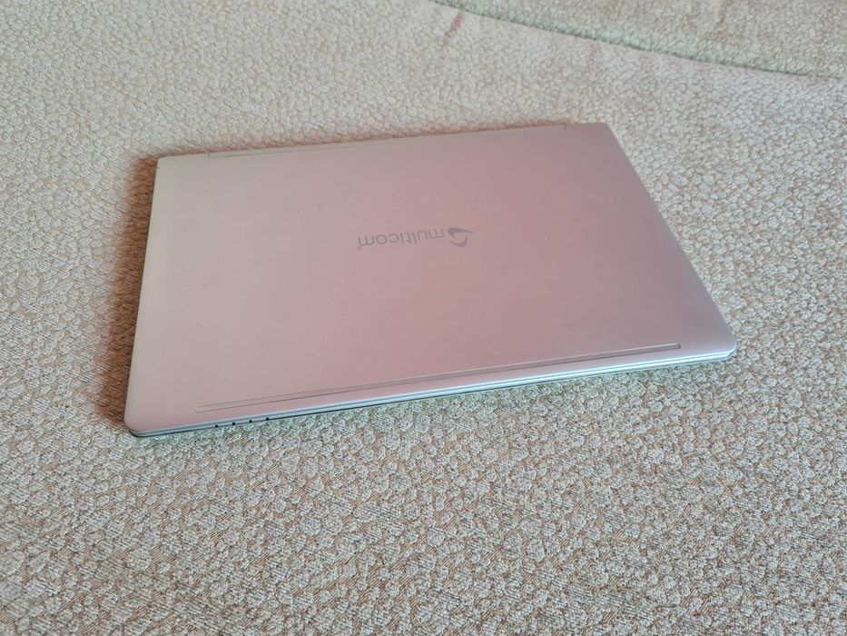 Laptop slim Multicom, 14" FHD, i5-7200u, 8 GB, SSD 256, taste luminate