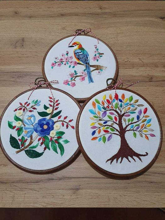 Martisor decorativ brodat