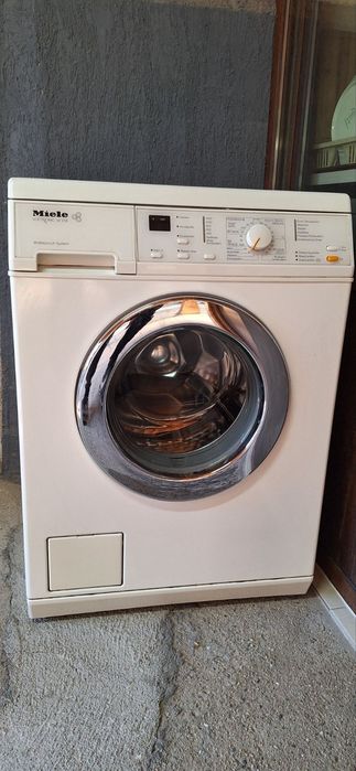 Пералня Miele W2241