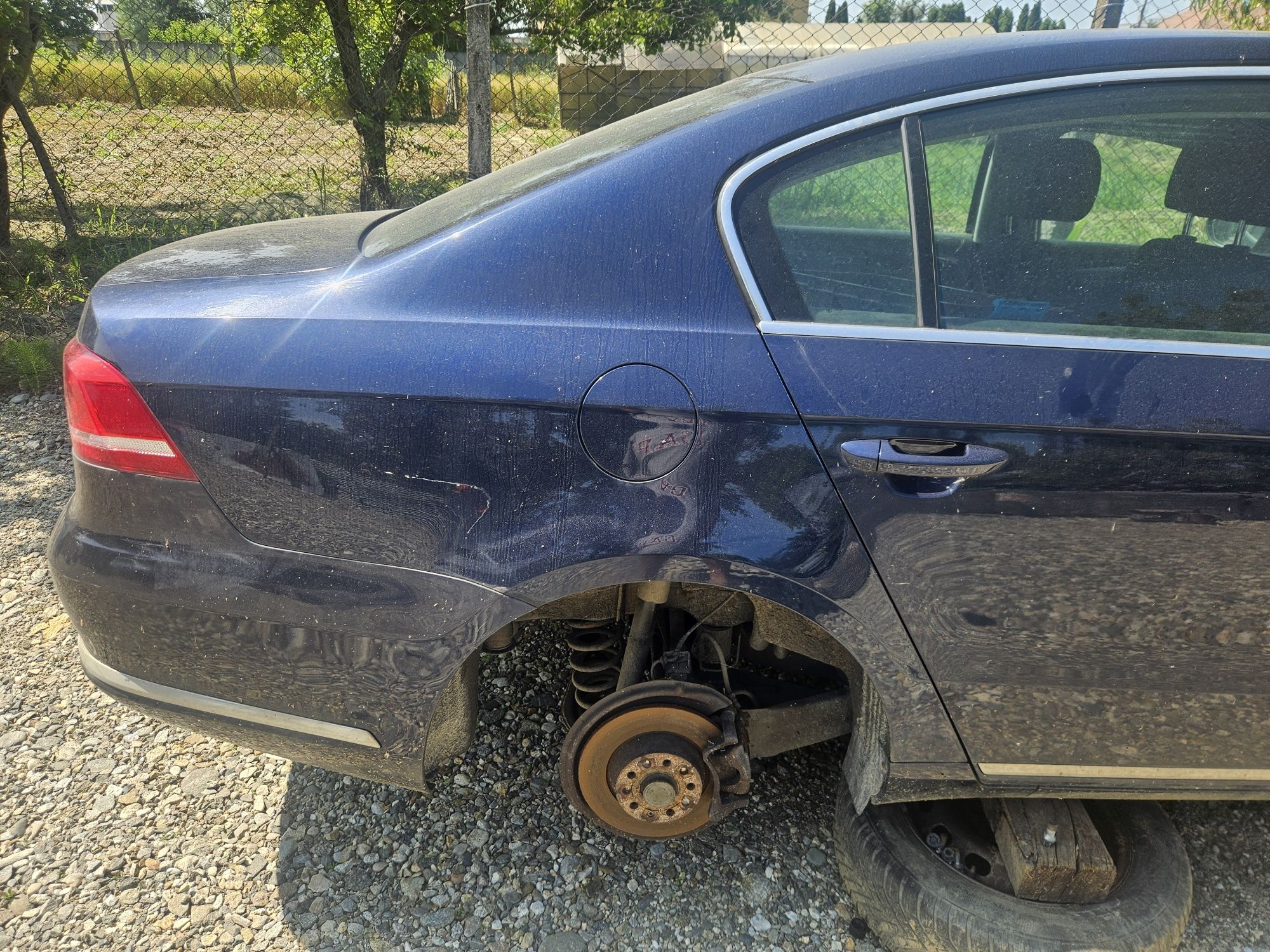 Bara spate cu senzori parcare Vw Passat B7