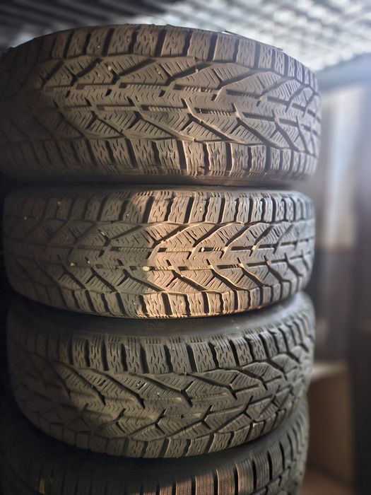 Anvelope iarna+ jante Duster 215 65 16 SUV