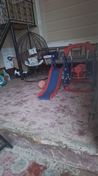 Детский качелия