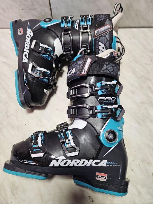 Clapari ski schi  Nordica  mondo  24-24,5  corespunde mărimii 37-38