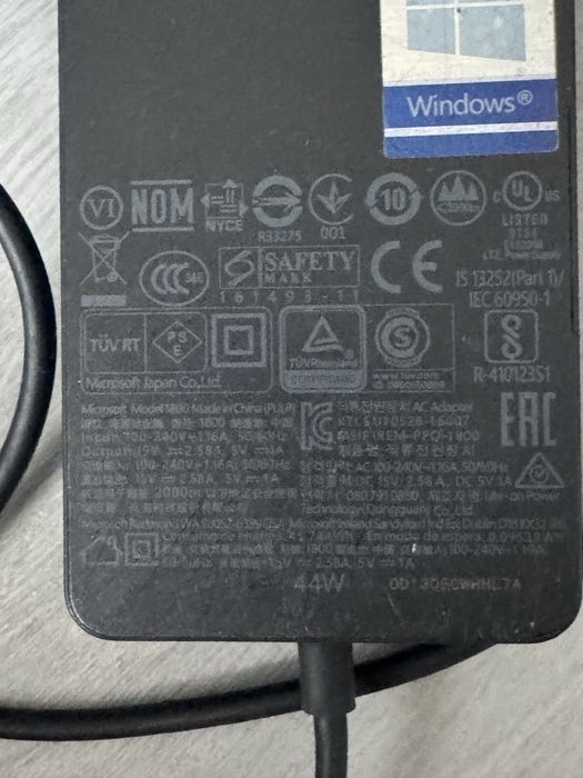 Incarcator Microsoft 1800
