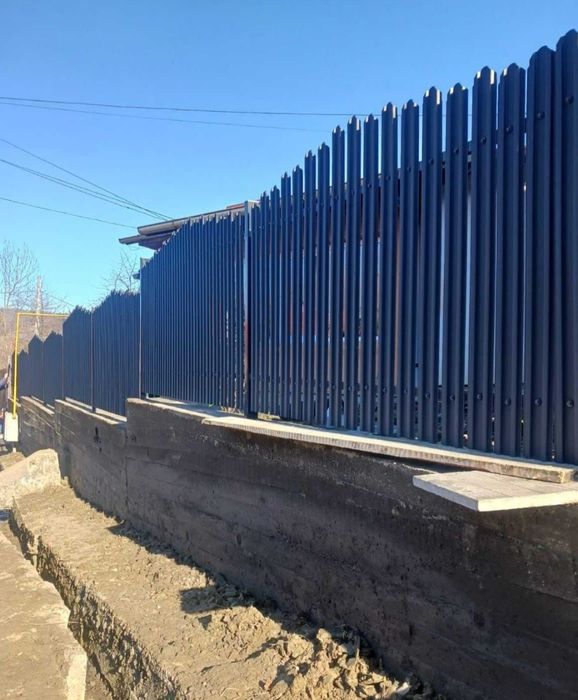 Garduri si porti stil jaluzea, sipca metalica, tabla cutata