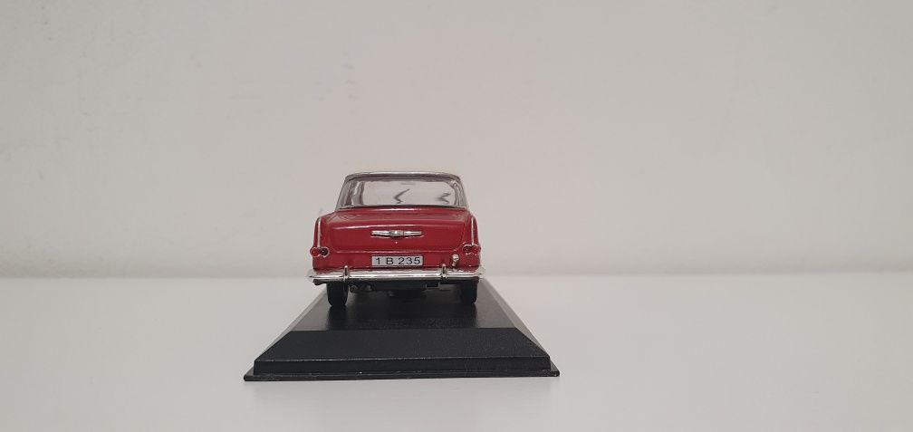 Macheta auto 1/43 1960 Opel Rekord P2 IXO Altaya