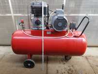 Compresor aer industrial piston butelie 270 litri vulcanizare vopsit l