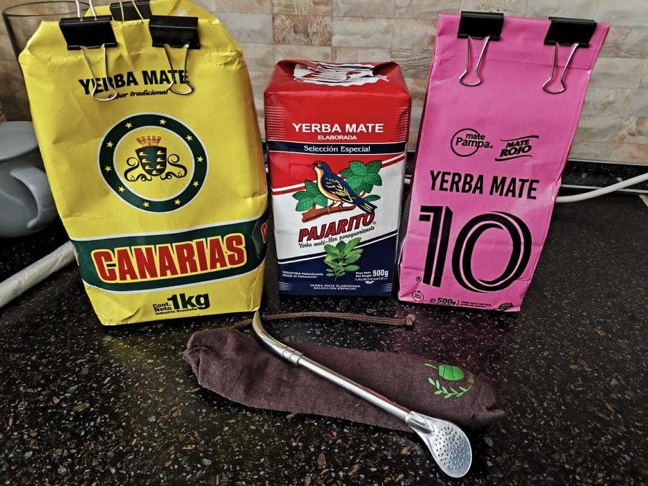 Уругвайская бомбижья с чехлом для мате + 3 пачки йерба мате.