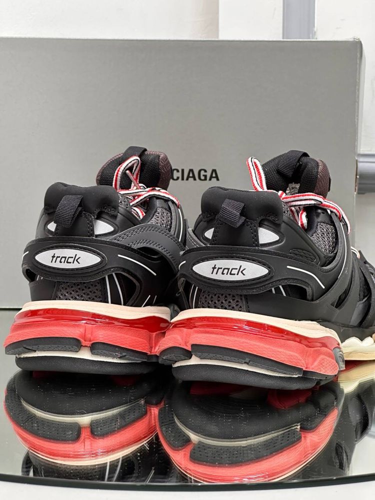 Adidasi BALENCIAGA : piele naturală 100% , poze reale