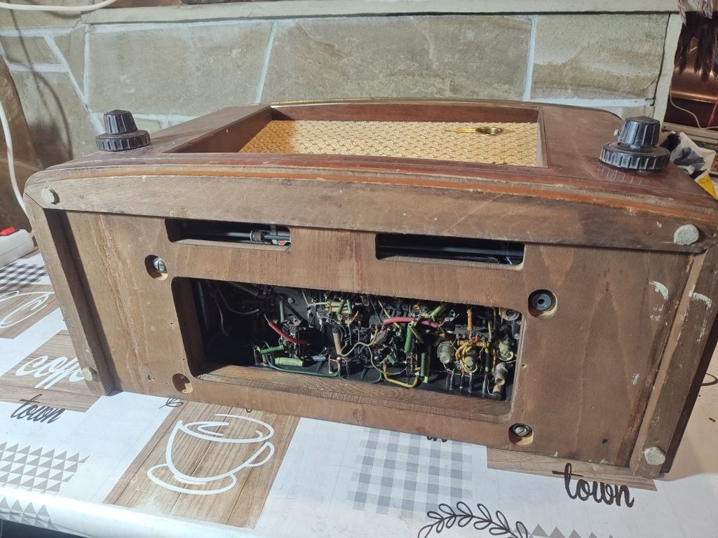 Кутия от старо радио stassfurt tosca