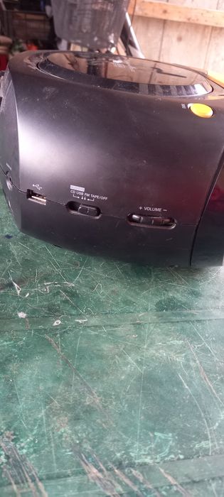 Radio casetofon Philips, cu usb ,cd ,casete și Radio