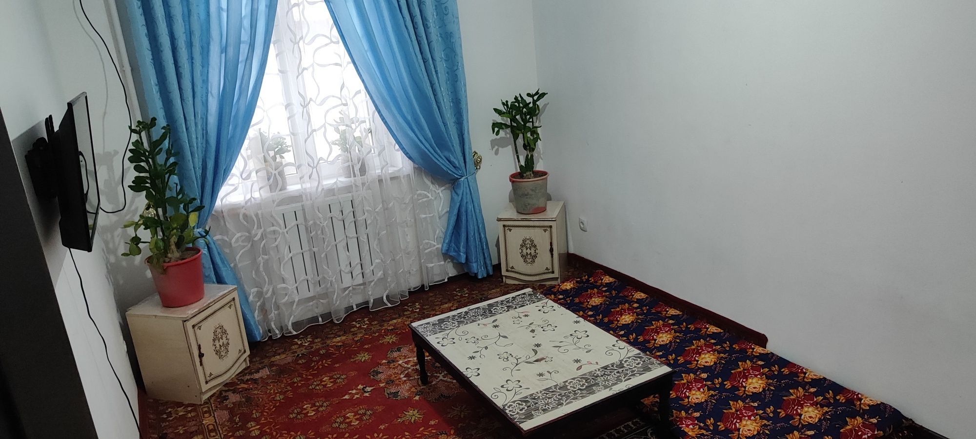 Ижарага. 3 хона, 2 сотах ҳовли, Янгибозор ўрта кўча