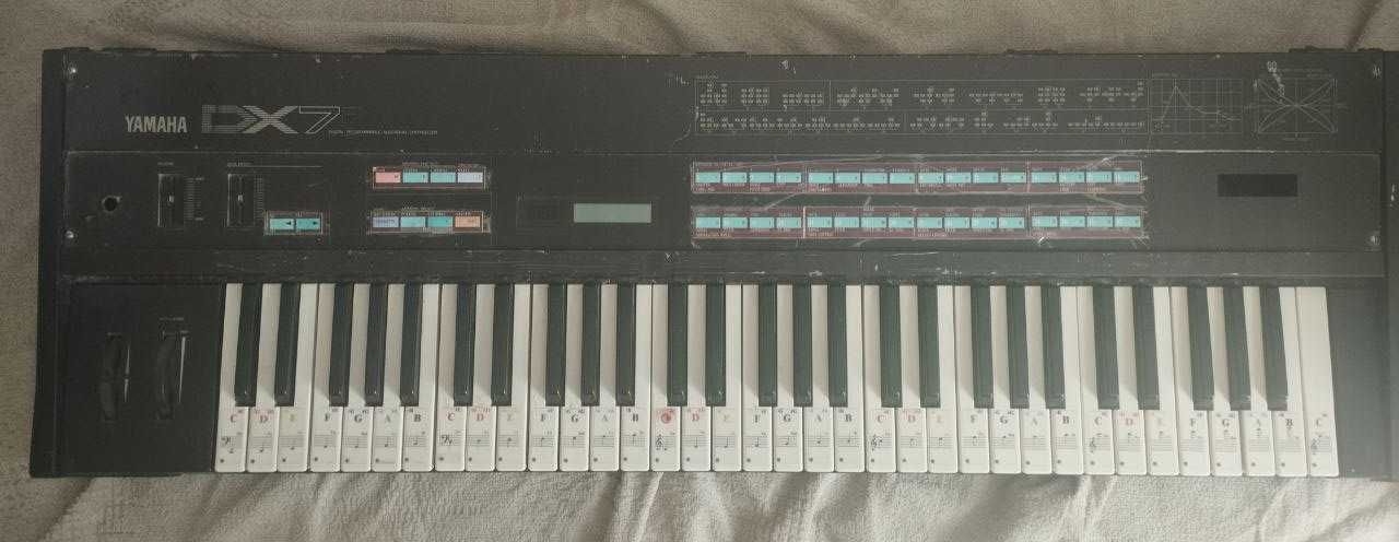 Синтезатор Yamaha DX7