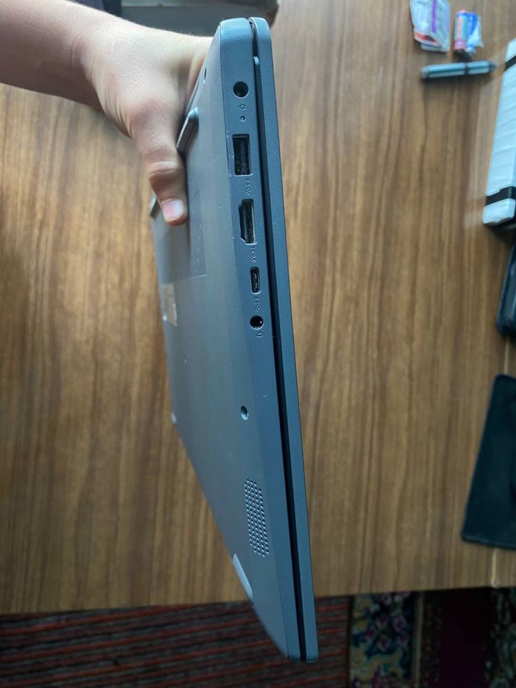 Notebook lenova 8/512 i5