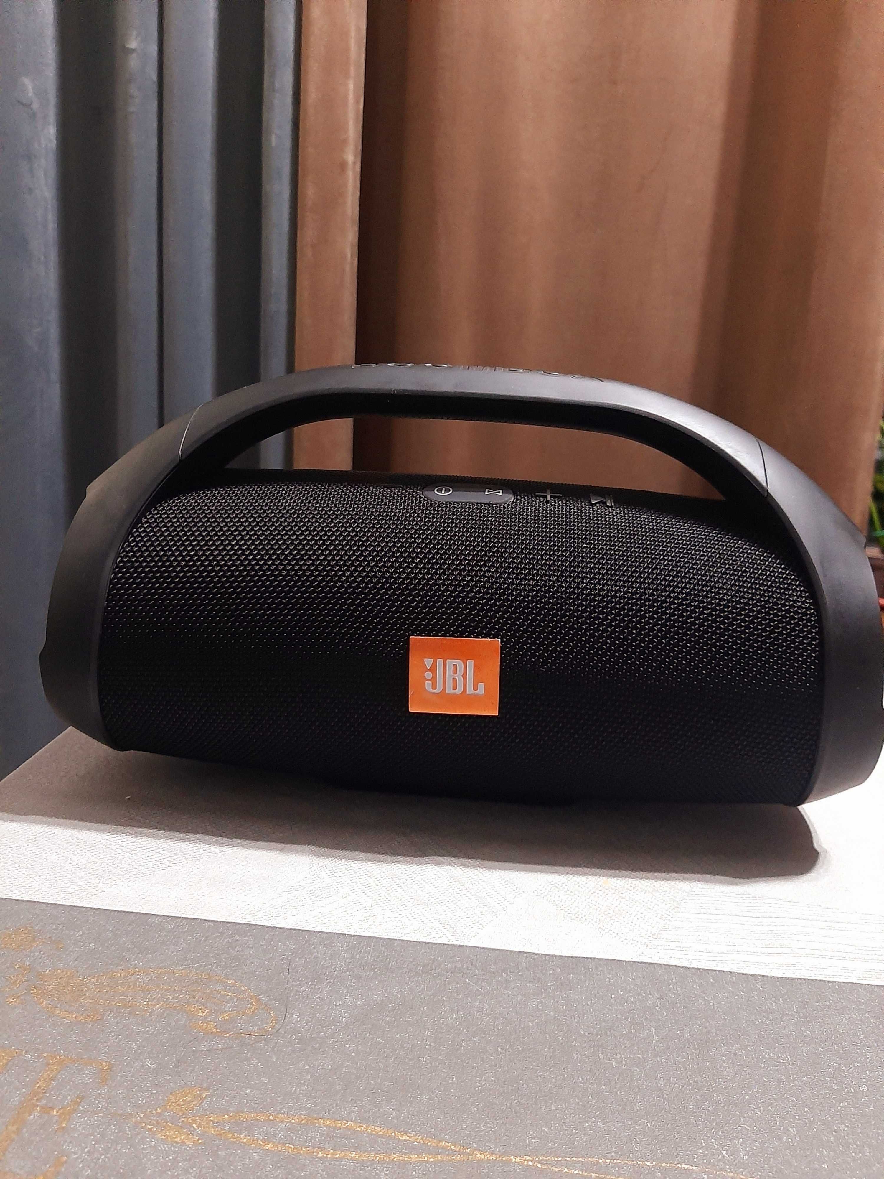 Колонка портативная JBL BUMBOX