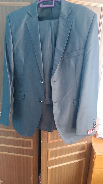 Костюм мужской,новый 50размер