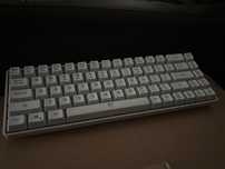 Vand tastatura gaming cu leduri RGB
