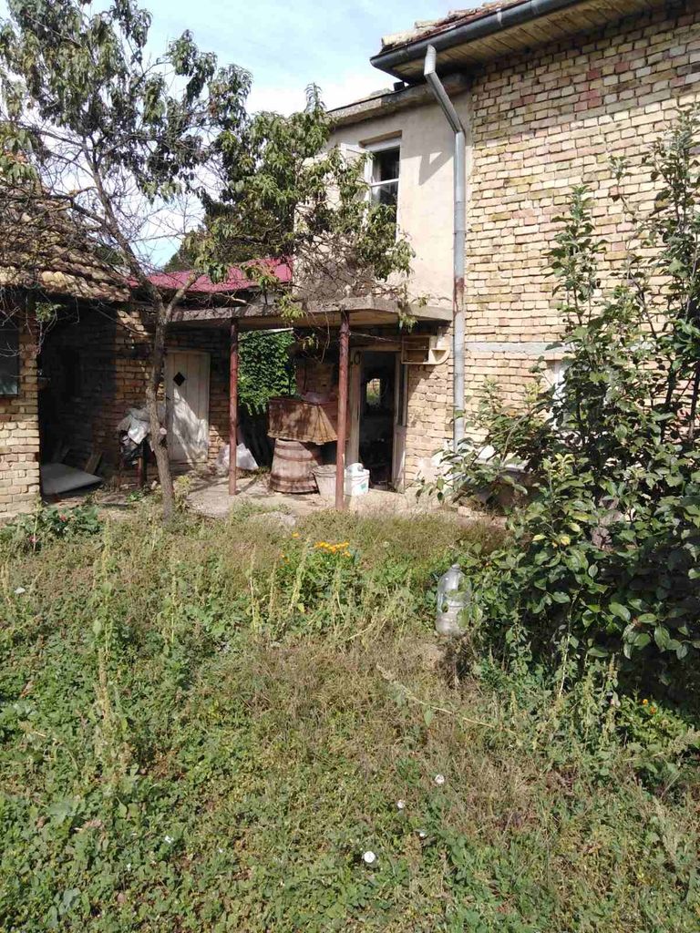 Продава се Къща в Вълчи дол - 190 кв.м за 242 €/кв.м - Снимка #4