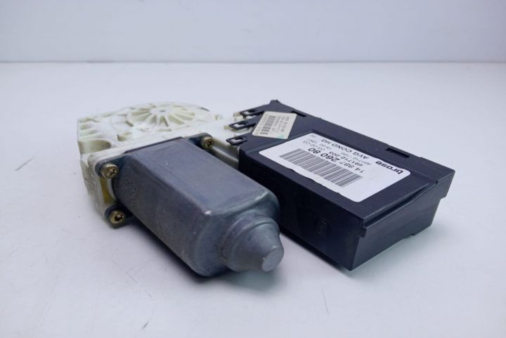 Motoras Macara  stânga fata   991712203 Lancia Phedra a 2-a generati