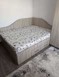 Vand mobilier pat + saltea + sifonier + birou