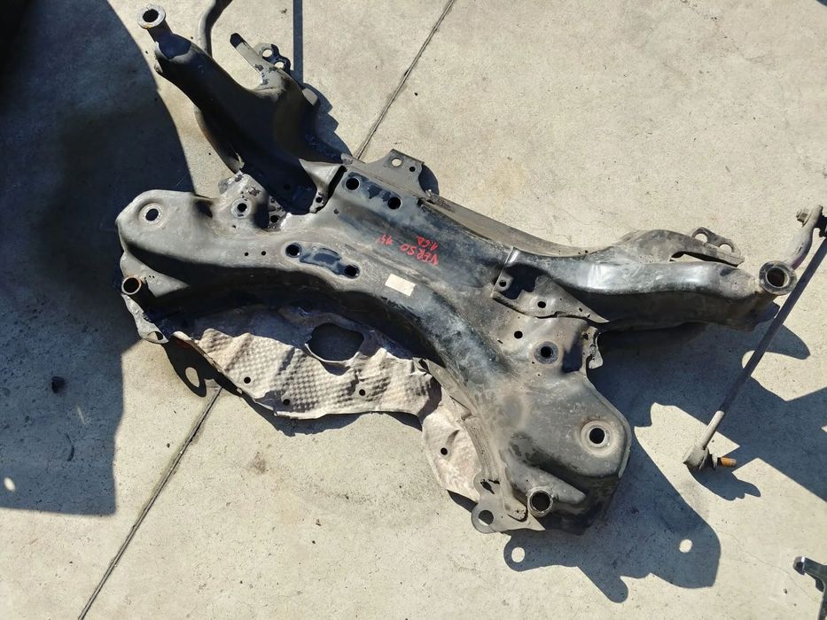 jug cadru motor  1.6 d  toyota verso r2 2014