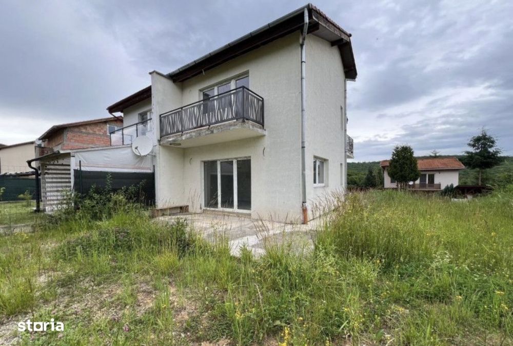 Duplex de 3 camere, 103 mp utili, 380 mp teren, Gilau