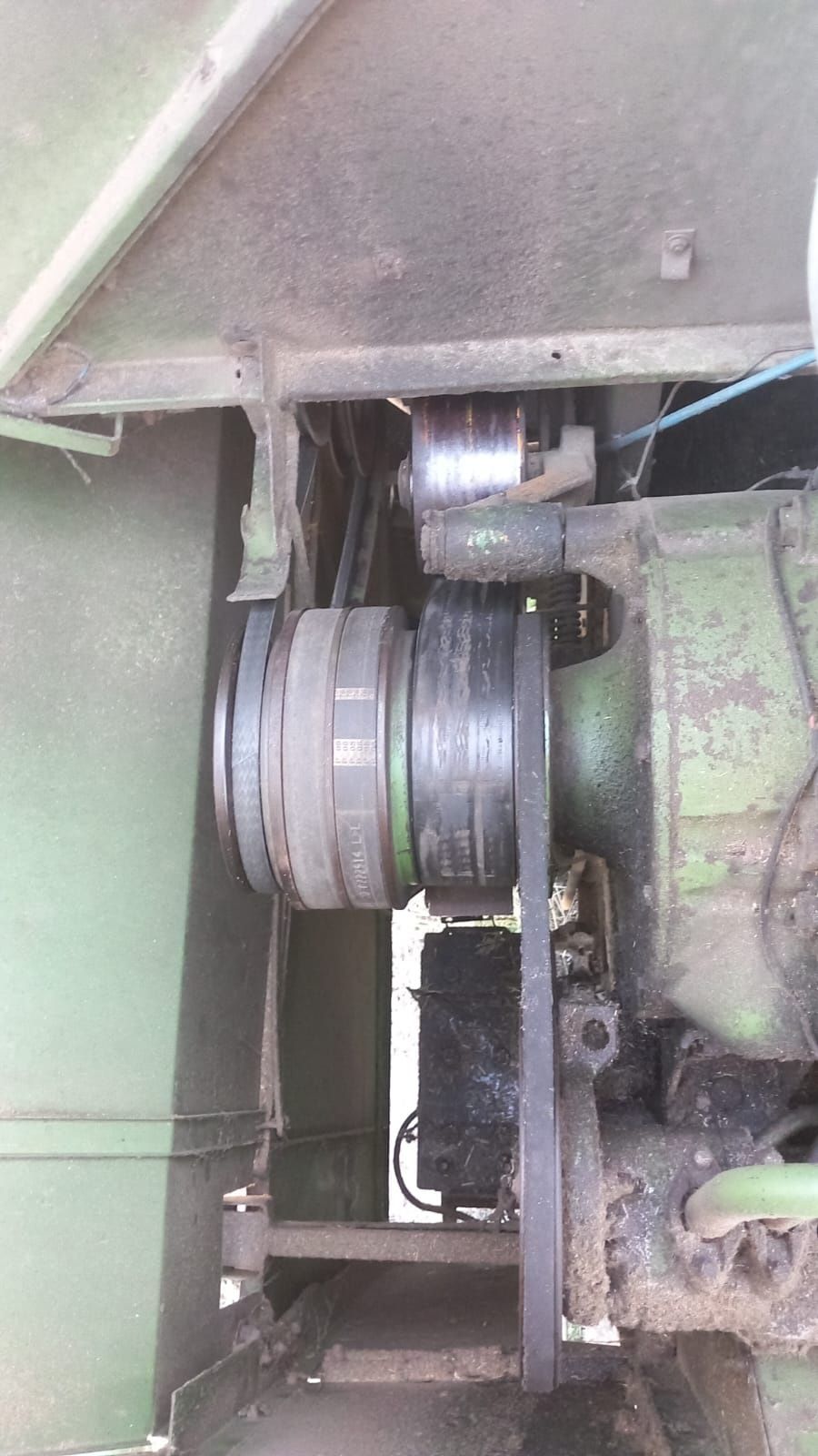 De vanzare combina john deere 975