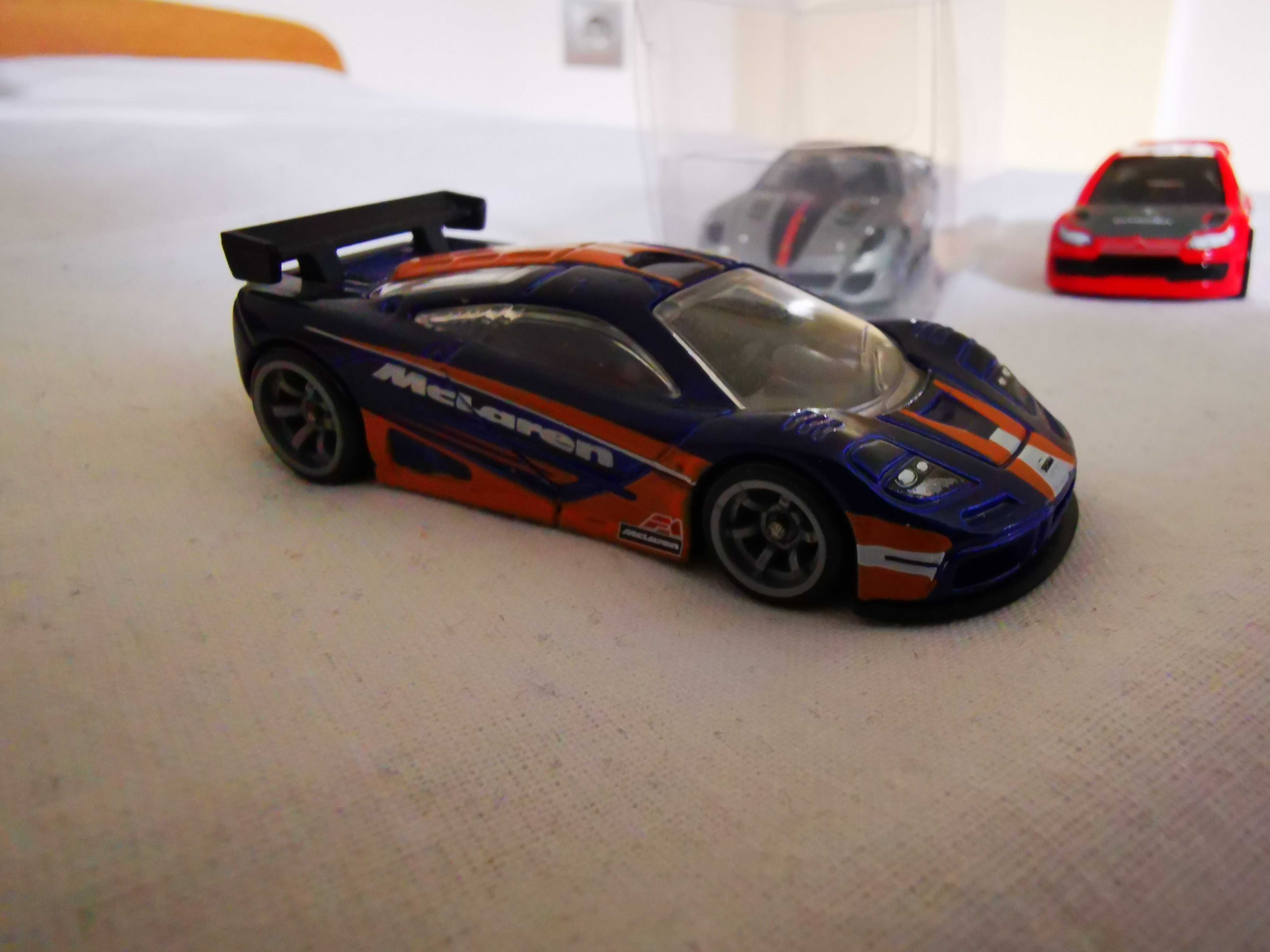Hot wheels speed machines 2010 и fast and furious premium
