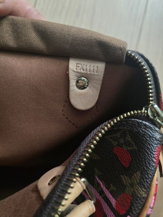 Дамска чанта модерна