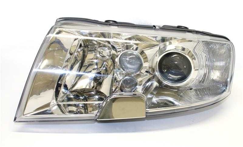 Far stanga/dreapta Xenon Skoda Superb 1 an 2002-2006 , faruri noi