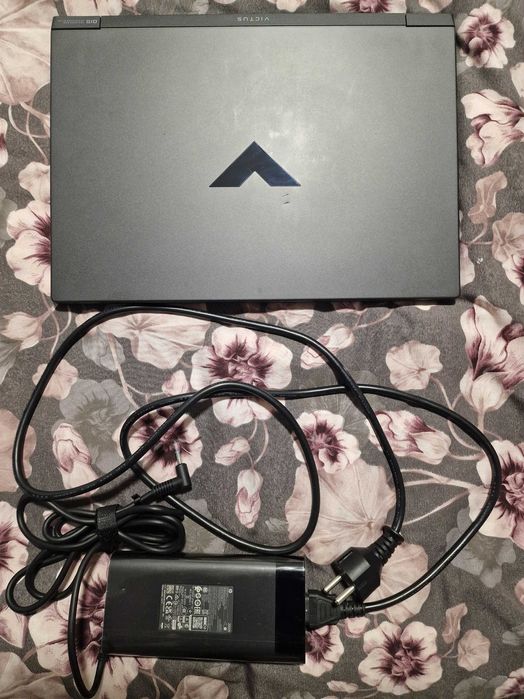 Laptop HP Victus 15, i7-13620H, Nvidia RTX4060 8GB, 32GB RAM, SSD 2TB