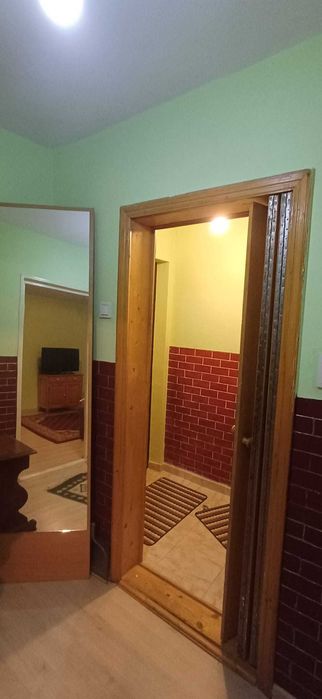 Inchiriez apartament