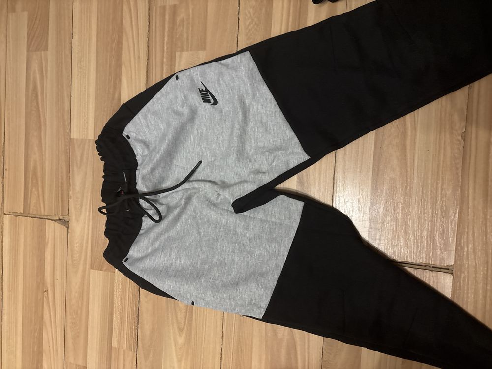 Tech.fleece Panda
