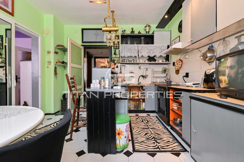 Продава се Тристаен апартамент в София, Яворов - 95 кв.м за 3369 €/кв.м - Снимка #8