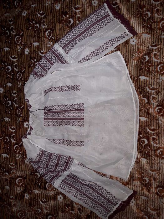 Ie si catrință costum popular