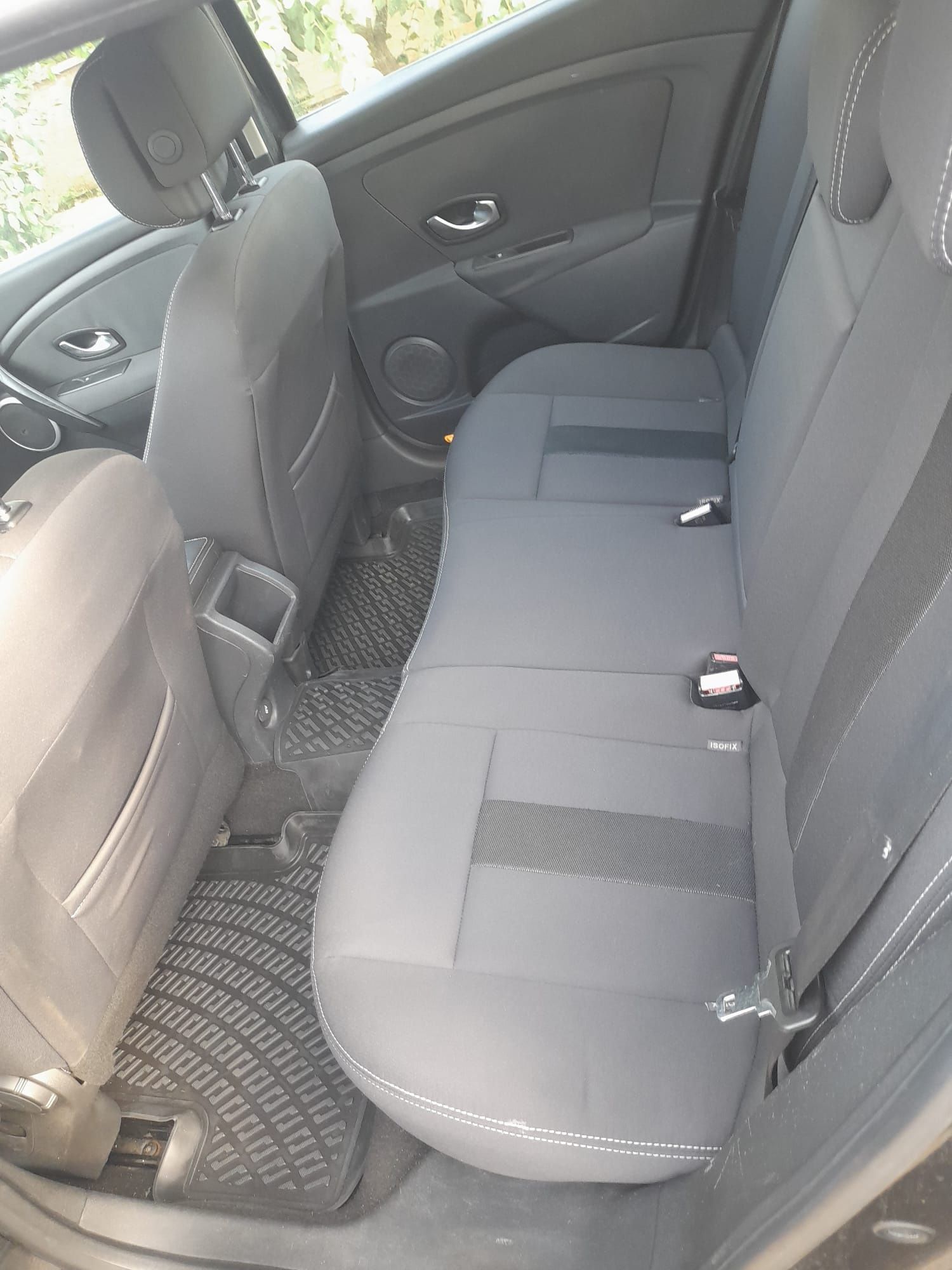 Renault  megane   1,5  DCI  2011  RECENT  ADUS