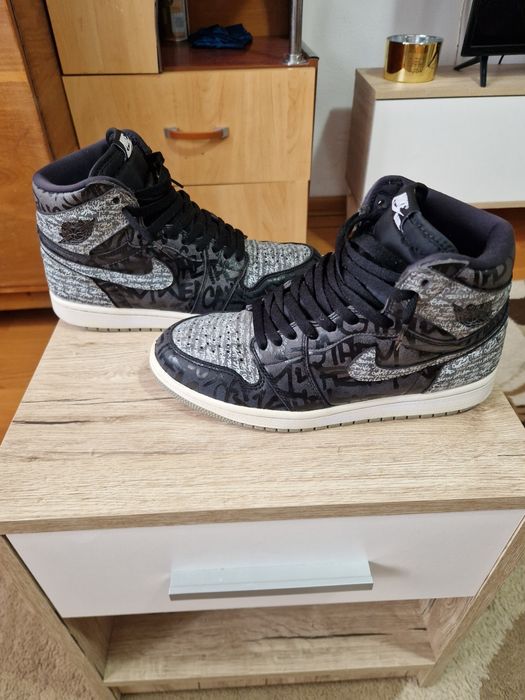 Jordan 1 rebellionaire 40,5