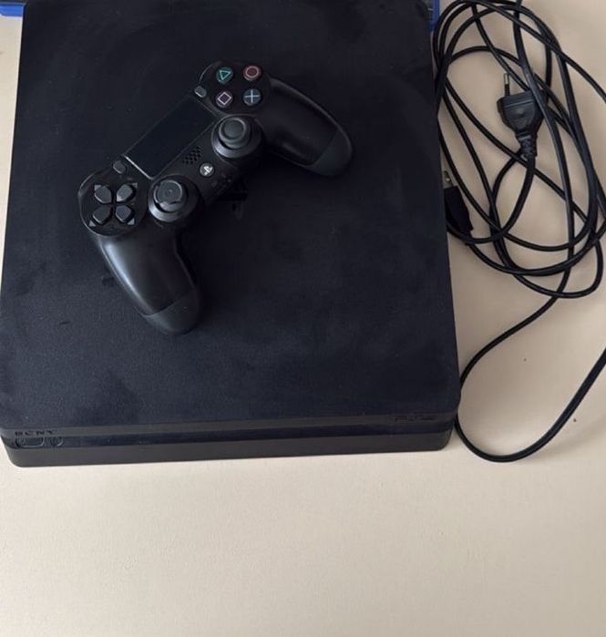 Ps 4 сатылады 90000 тг