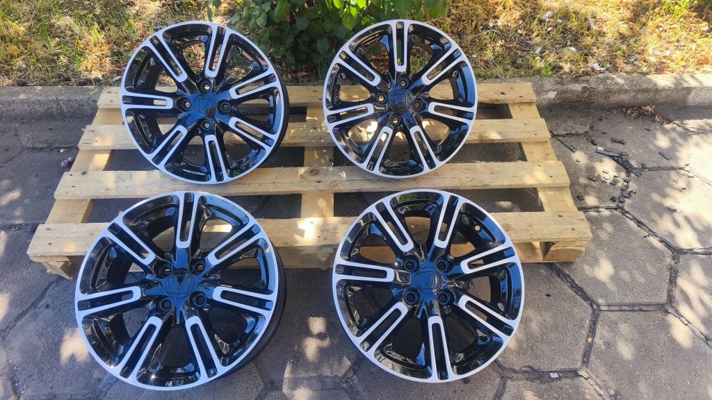 4x100 15 цола HONDA