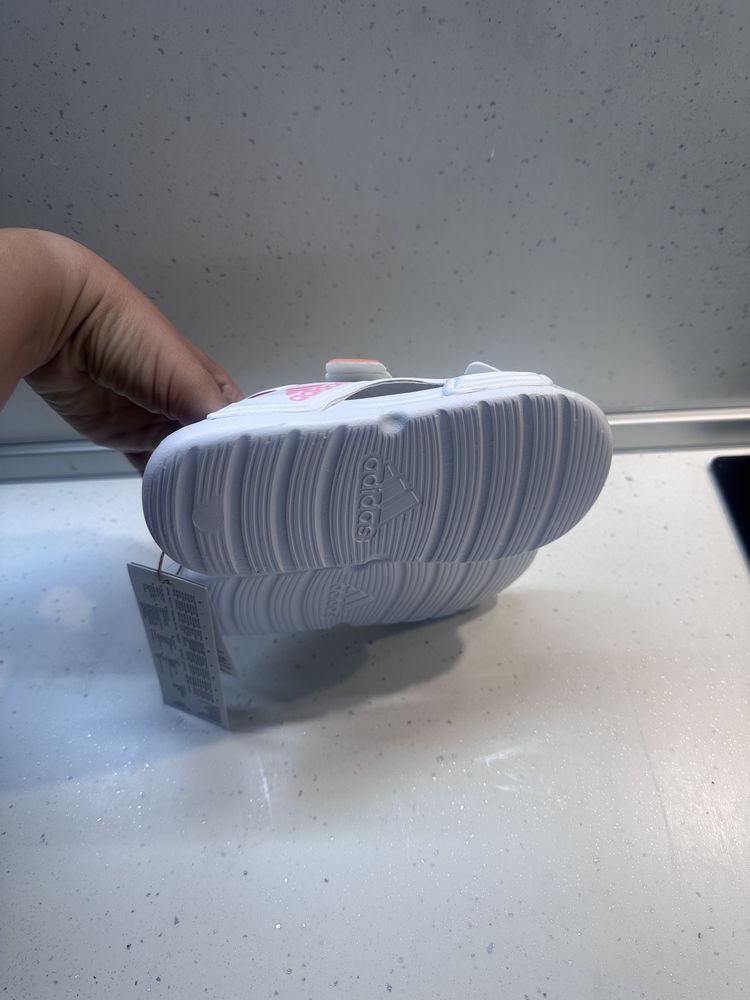 Детски сандали Adidas