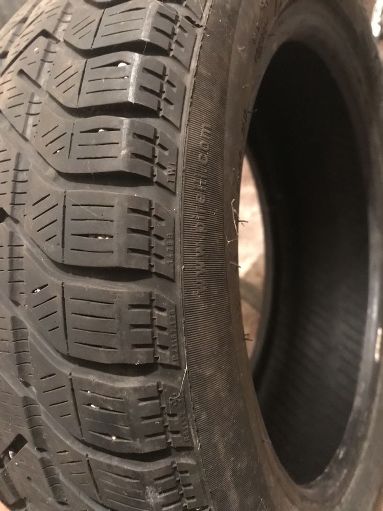 Зимни гуми 185/55 r15 Pirelli SnowContact Winter 190