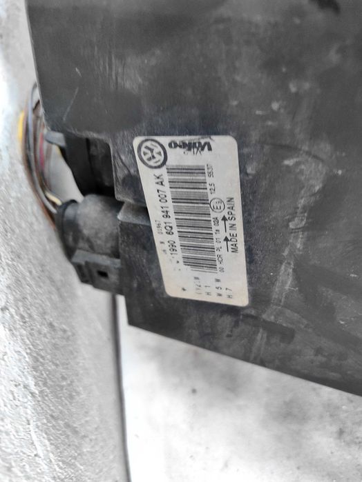 Оригинален фар Ляв Десен  Vw Polo